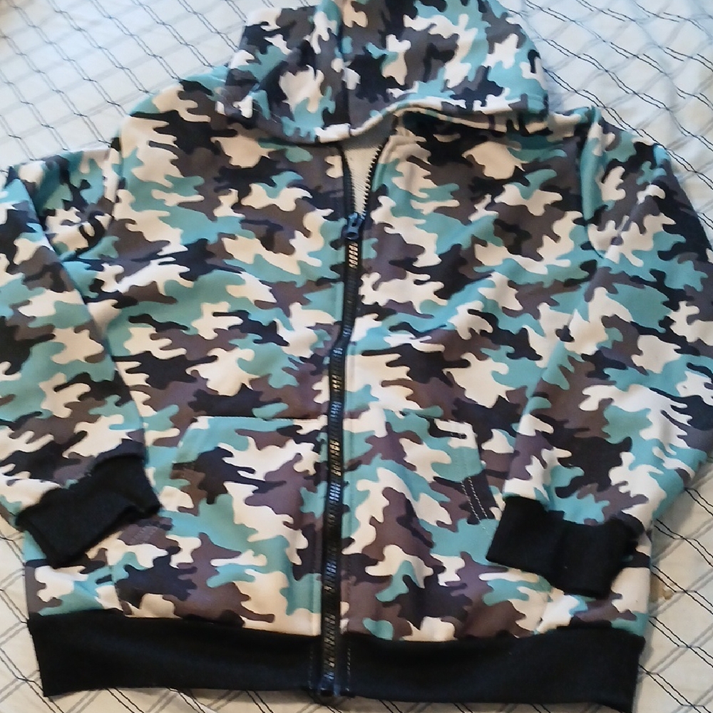 Green and Black Camouflage Sweatshirt
